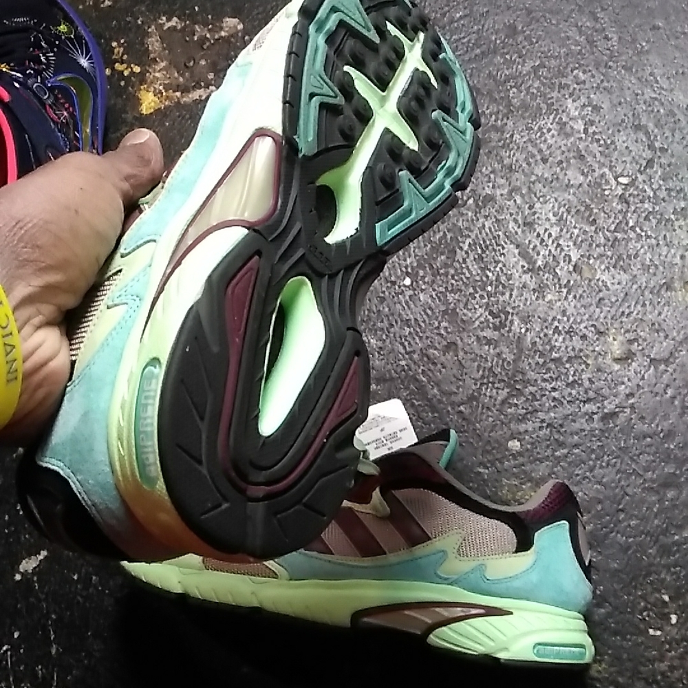 Adidas TEMPER RUN - Picture 5 of 11